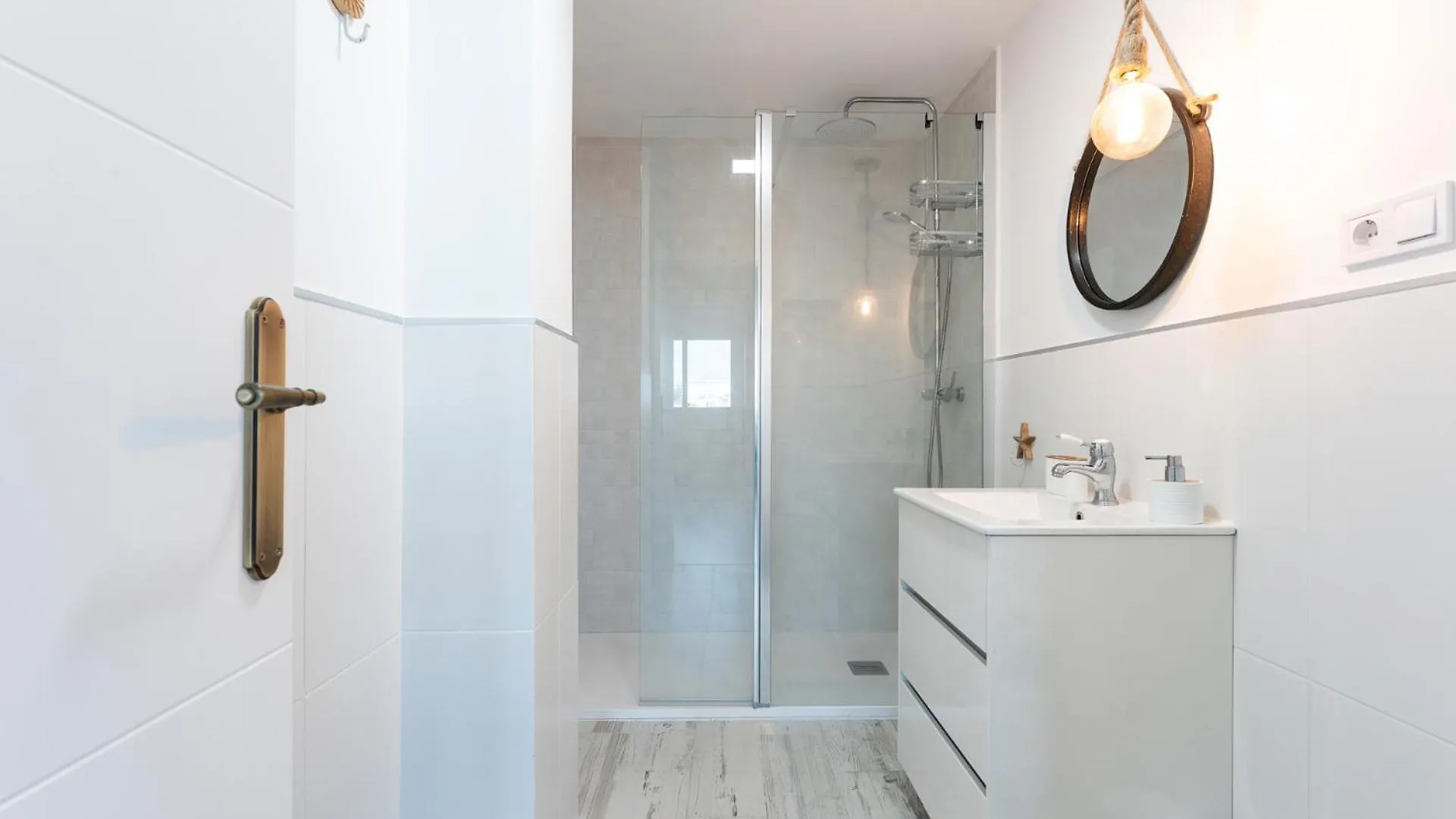 Bhost - Las Gaviotas Fuengirola 0*,  Spain